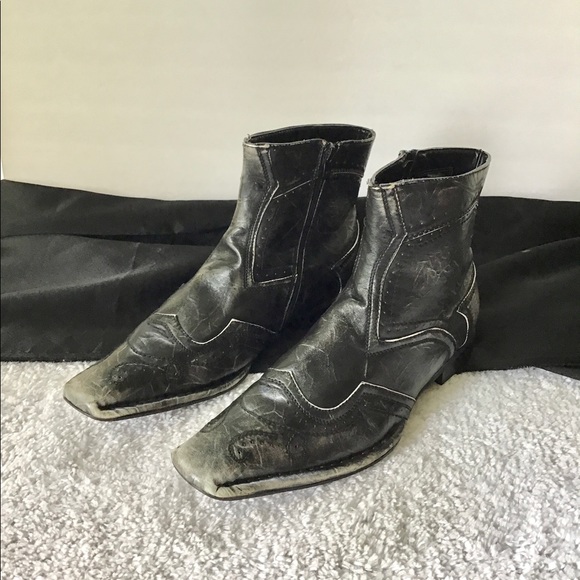 Men’s Boots Size 10.5. Men’s Short Black Boots. - Picture 1 of 13